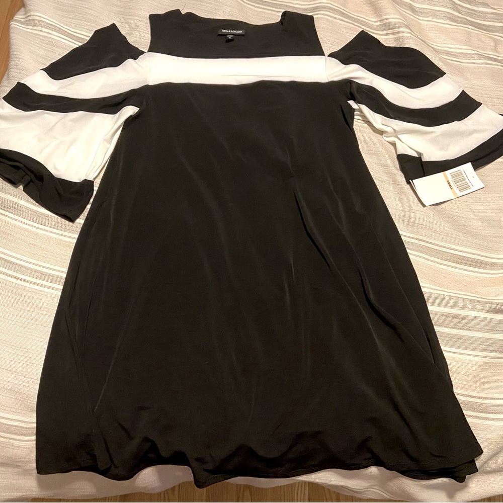 Beautiful black and white Nina Leonard dress :)